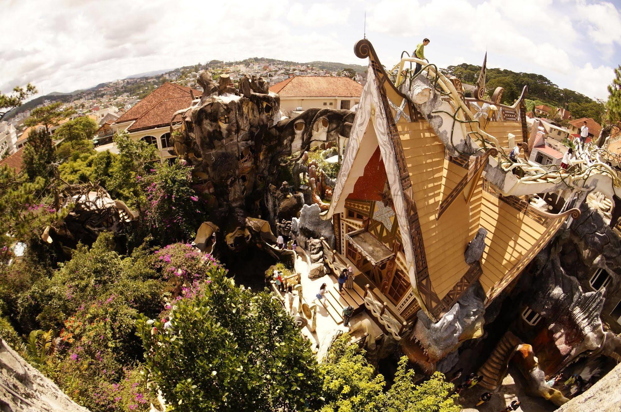 Villa Crazy House Dalat Exterior foto